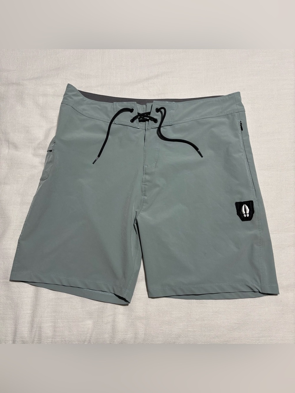 Men’s Beardedgoat Inland 7” Hybrid Board Shorts | Gray-Green | Size 32